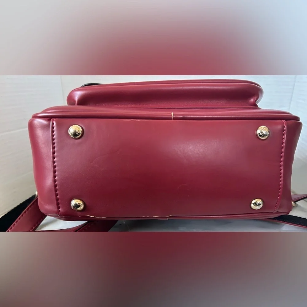 BEIBAOBAO BRICK RED BACKPACK. GORGEOUS COLOR. TOP HANDLE, ADJUSTABLE STRAPS.